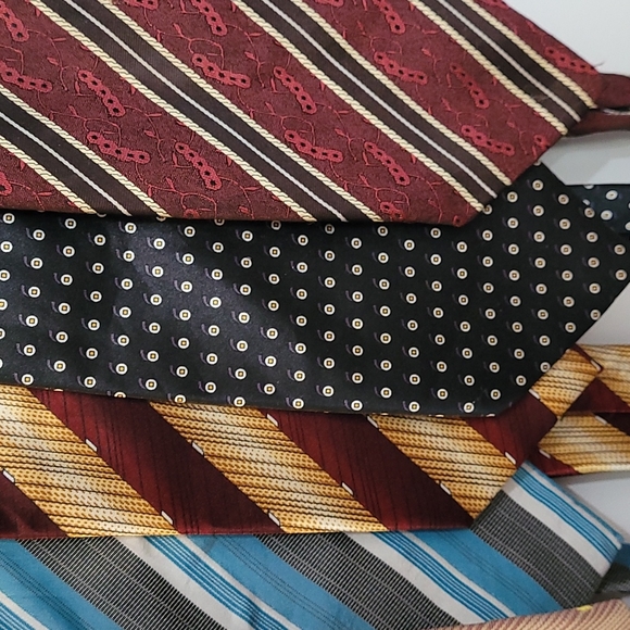 Cravate، Ties - Picture 2 of 3